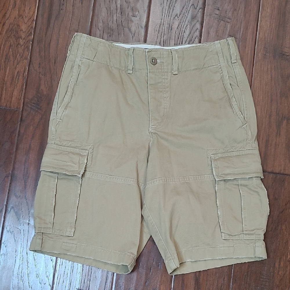 Abercrombie & Fitch Tan Distressed Cargo Shorts size 26